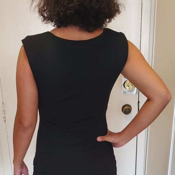 Gorgeous Red-Fleece-Flower-Design Dress - Picture 4 of 6